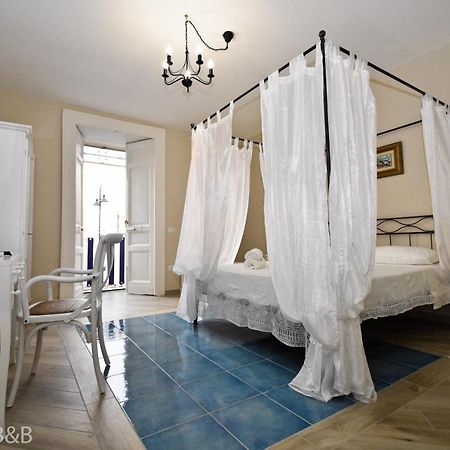 Il Timone B&B กาสเตลลัมมาเร ดิ สตาเบีย ภายนอก รูปภาพ